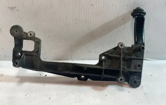 Volkswagen PASSAT B6 EGR valve cooler bracket 03G131159 03G103941B