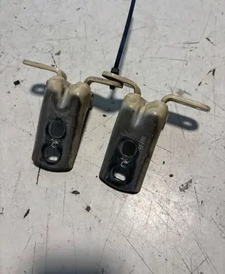 Opel Zafira C Front door upper hinge A046057 F608