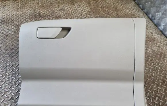 Ford Escape IV Glove box set LJ6B4A508AA