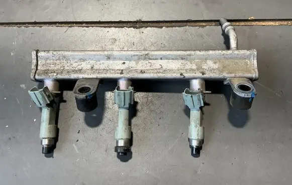 Toyota Aygo AB40 Fuel main line pipe