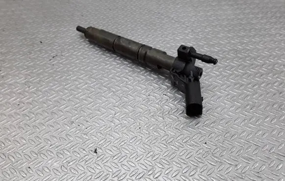 Fuel injector