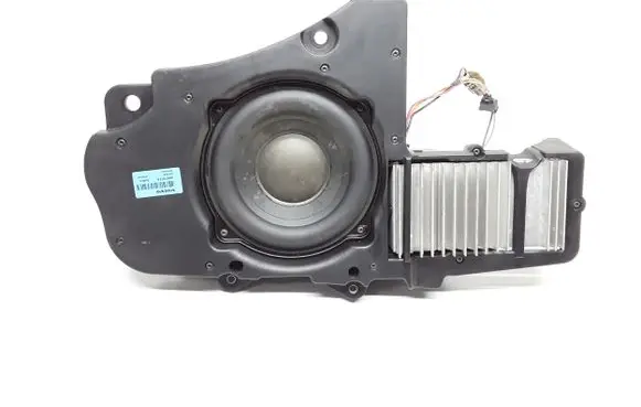 Volvo XC90 Subwoofer speaker 30679176
