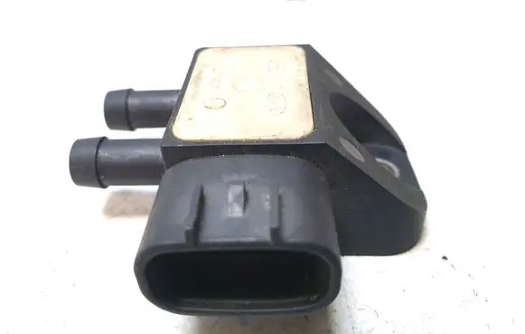 KIA Sorento Exhaust gas pressure sensor 392102F600