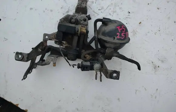 Volkswagen Transporter - Caravelle T5 Turbo solenoid valve 1K0906627A