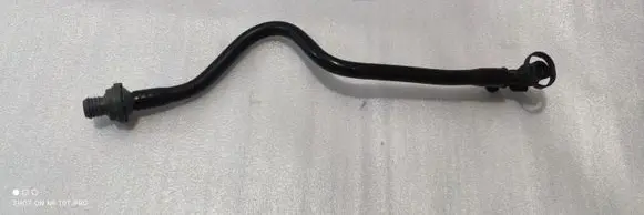 Engine coolant pipe/hose