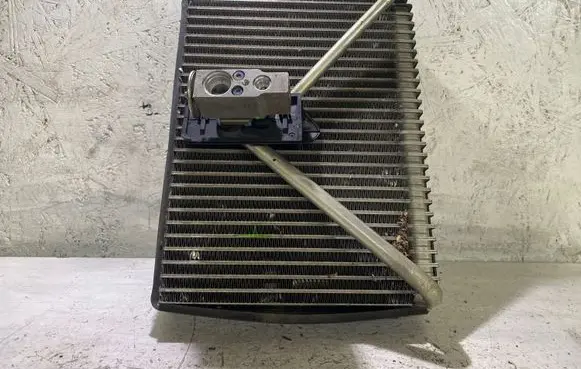 Air conditioning (A/C) radiator (interior)