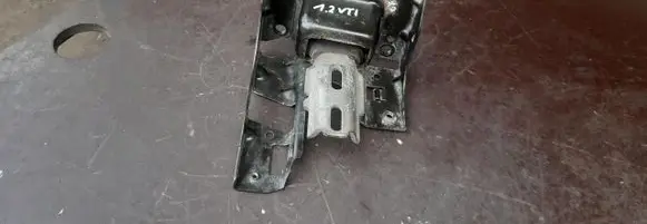 Citroen C3 Gearbox mounting bracket 9810216980