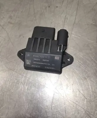 Mercedes-Benz ML W166 Glow plug pre-heat relay A6429005601
