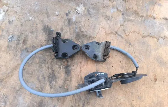 Opel Vivaro Loading door lock 