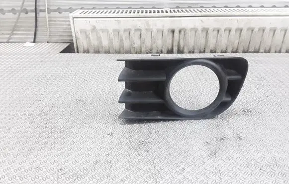 Renault Megane II Front bumper lower grill 8200115117