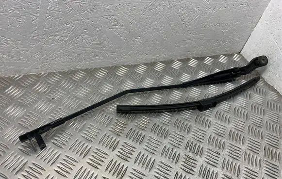 Alfa Romeo 159 Front wiper blade arm 498174560