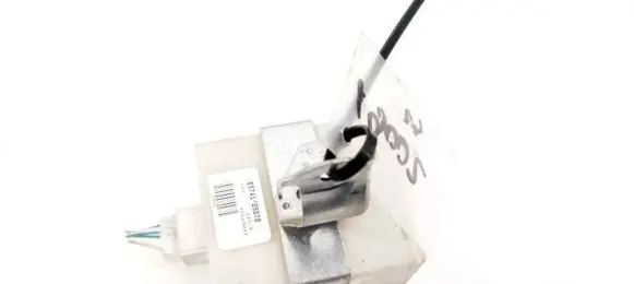 Toyota Avensis T250 Door control unit/module 8974105070 89741-05070