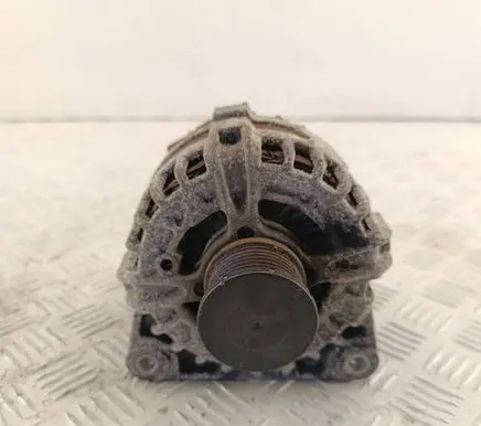 Nissan X-Trail T32 Generator/alternator 231004BE0A