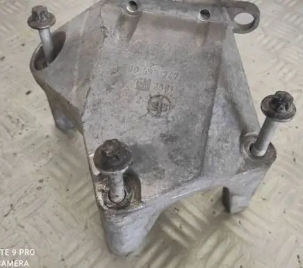 Opel Astra H Engine mounting bracket 90539247 2581 90599247