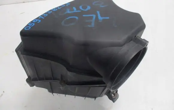 Audi A3 S3 A3 Sportback 8P Air filter box 059133823E