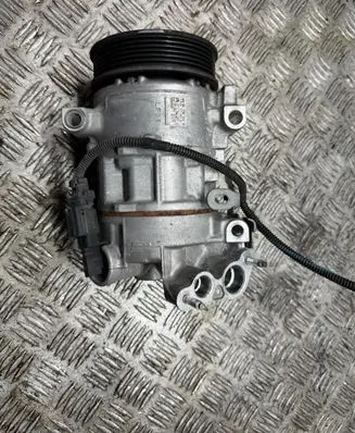 Opel Crossland X Air conditioning (A/C) compressor (pump) 9675655880