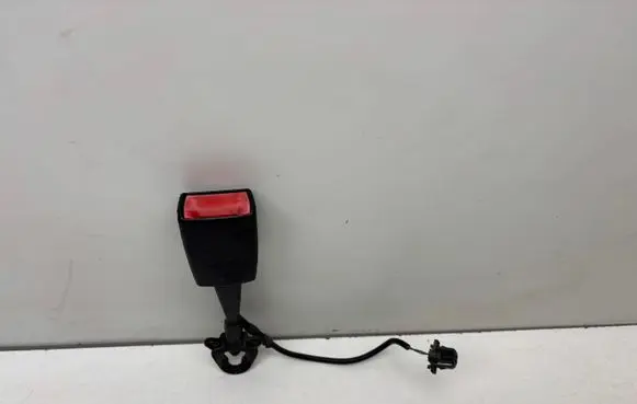 Audi A6 S6 C6 4F Front seatbelt buckle 8E0857755D