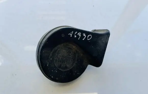 Peugeot 106 Horn signal e335717