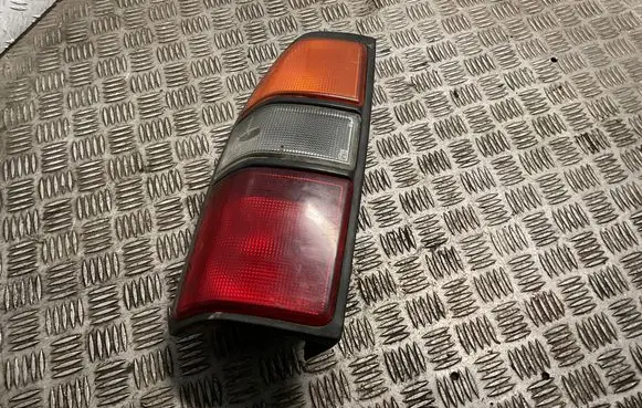 Toyota Land Cruiser (HDJ90) Rear/tail lights 