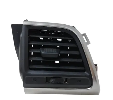 Toyota Verso-S Dashboard side air vent grill/cover trim 5565052240 5565052250