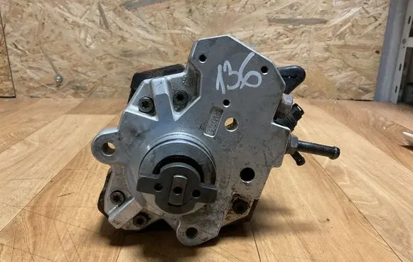 Mini One - Cooper R50 - 53 Fuel injection high pressure pump 2445110072