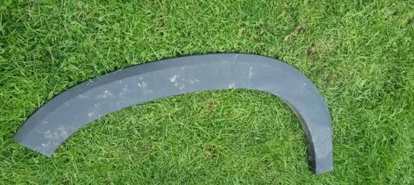Dacia Duster II Front arch trim 8201713061