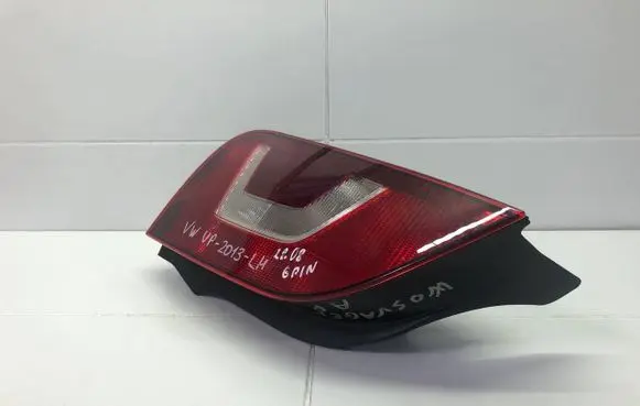 Volkswagen Up Rear/tail lights 1S0945095