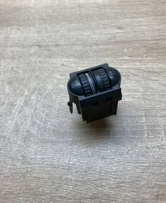 Volkswagen Golf V Headlight level height control switch 1K0941333D
