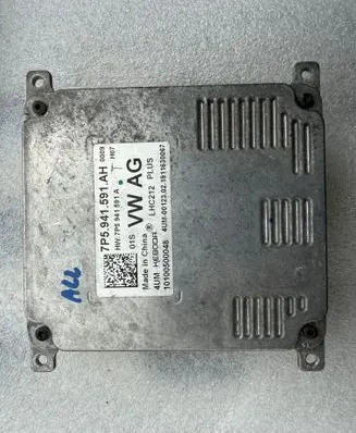 Skoda Octavia Mk3 (5E) Voltage converter/converter module 7P5941591AH 10100500048