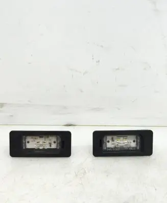 BMW 5 G30 G31 G38 Number plate light 7410302