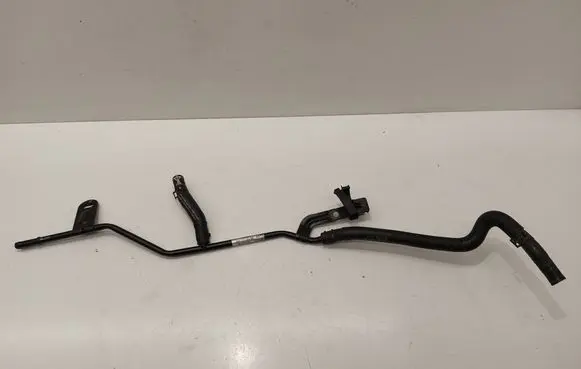 Engine coolant pipe/hose