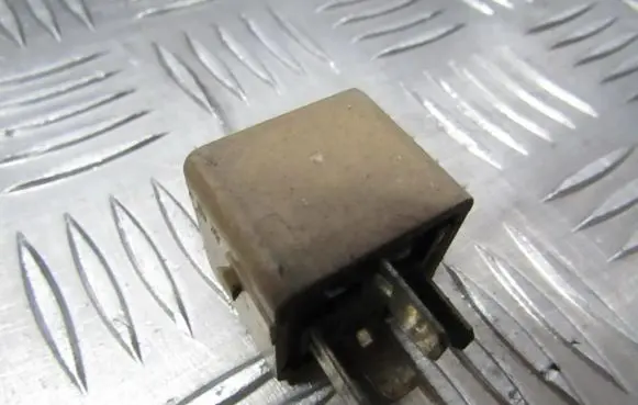 BMW 5 E39 Other relay 602039 61.361388745