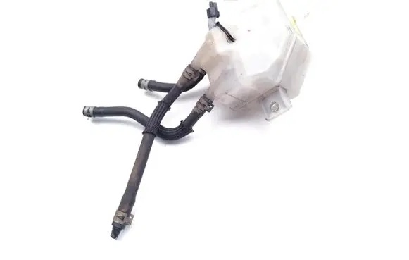 Toyota Auris E180 Brake fluid reservoir 