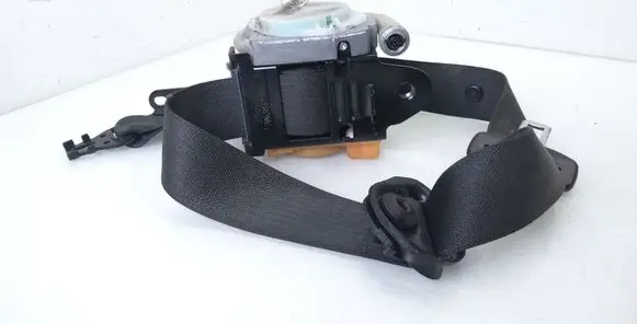 Opel Insignia A Front seatbelt 13303851