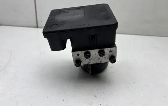 Volkswagen Golf IV ABS Pump 1C0907379M 1J0614517J