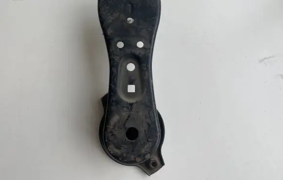 Lexus IS 200-300 Other under body part 5220453010