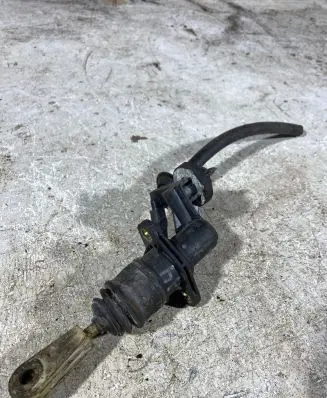 Audi A4 S4 B6 8E 8H Clutch master cylinder 8e2721401