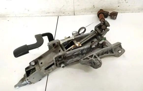 Ford Focus C-MAX Steering wheel axle 4M513C529AD 4M51-3C529-AD