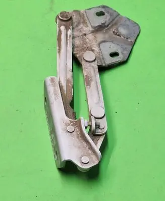 Volkswagen Caddy Engine bonnet/hood hinges 1t0823302e