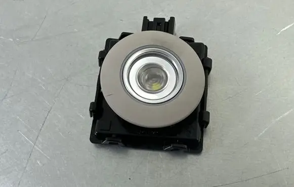 Volkswagen Touareg III Front seat light 4M0947292