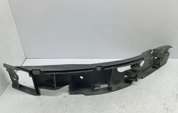 Front bumper mounting bracket