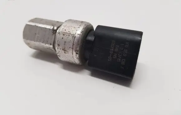 Air conditioning (A/C) pressure sensor