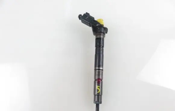 Audi A6 S6 C6 4F Fuel injector 0445115004 059130277Q