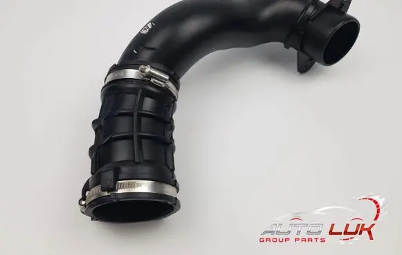 BMW 7 G11 G12 Intercooler hose/pipe 8621869