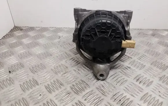 Audi A4 S4 B9 Engine mount bracket 4M0199372H