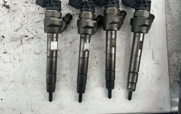 BMW 1 F20 F21 Fuel injectors set 0445110478 781070202