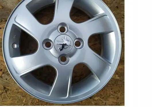 Peugeot 107 R18 forged rim 4X100
