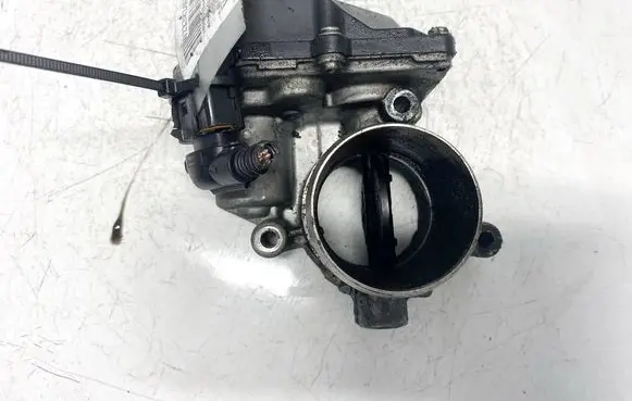 Volkswagen Golf VI Throttle valve 03l128063d a2c53337753