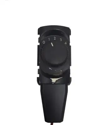 Peugeot 5008 Seat control switch 