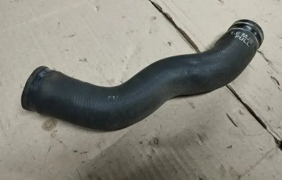 Jeep Renegade Engine coolant pipe/hose